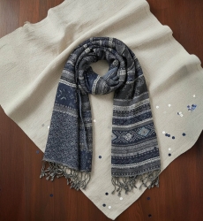 Miss June Paris, Kendra Scarf
