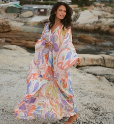 Caftan Varda – Caftan longo de mangas compridas com cinto interior, bordado 100% rayon – Miss June Paris