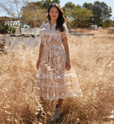 Miss June Paris — Vestido Midi Brita Bege