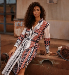 Vestido Addy – Vestido camisero largo de algodón slub con cinturón – Off-White