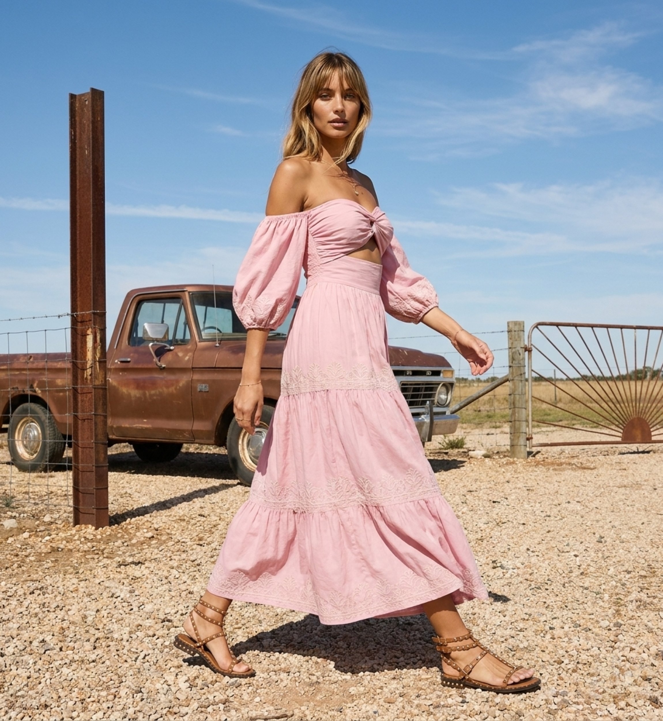Vestido Largo Oxane Off-Shoulder en Algodón Bordado