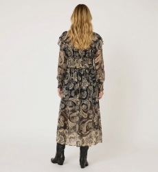 Vista traseira vestido midi manga comprida estampa paisley preto e bege, gola alta com babados, cintura franzida, tecido transpa
