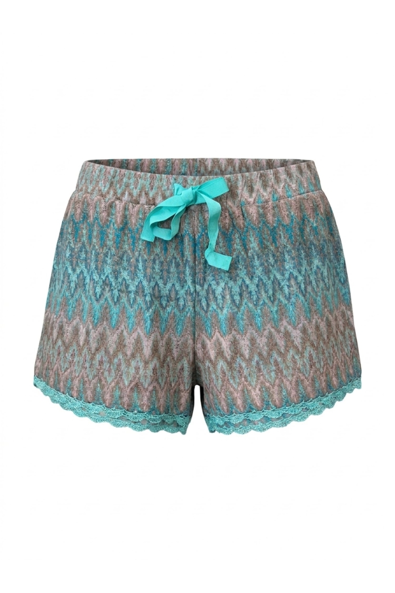 Vista frontal de un short de mujer versátil, diseño casual y cómodo, perfecto para el verano.