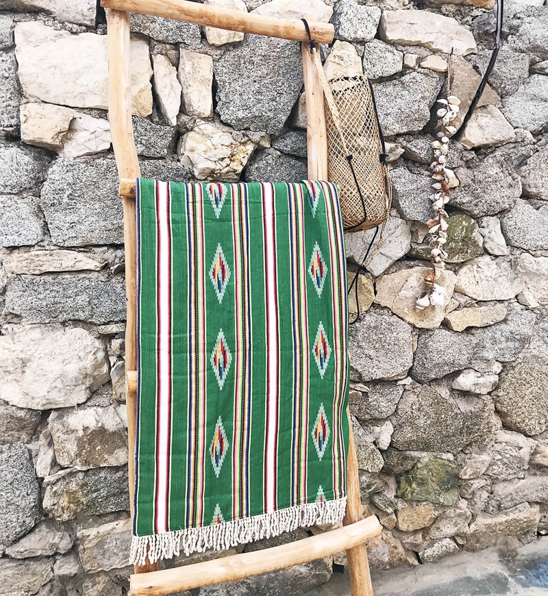 Fouta de Praia Seychelles – verde/amarelo/castanho – estilo boêmio – com franjas – Miss June Paris – 1