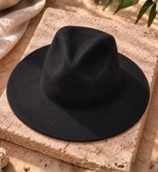 Feutre Black Felt Hat with Wide Brim | Miss June Paris