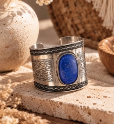 Brazalete Cleops con cabujón ovalado | Miss June Paris