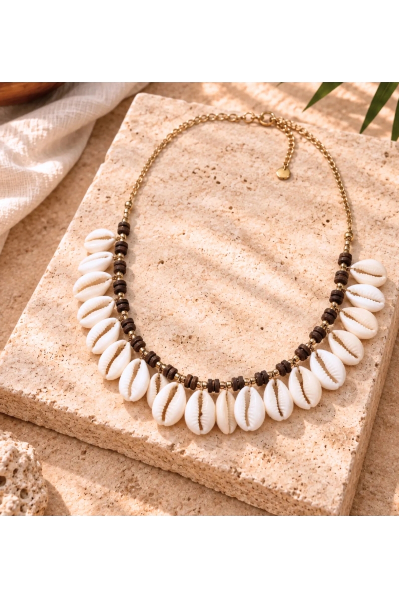 COLLIER LYOR | Miss June