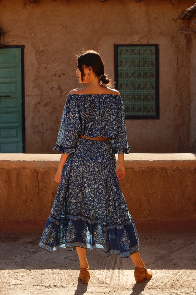 Saia longa Sky – Azul-marinho – Estampa floral – Assimétrica – Estilo boho – Miss June Paris – 4