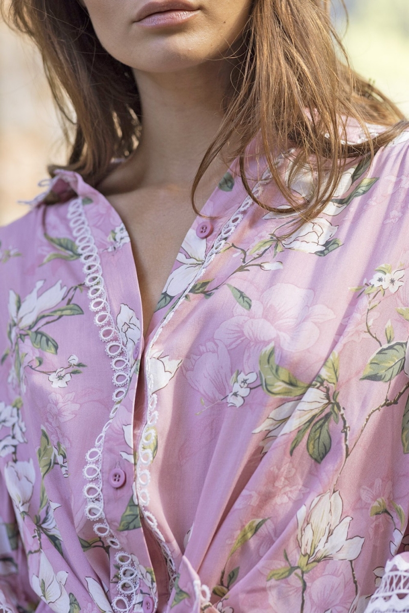 Shirt Tulla - Pink - White Embroidery - Floral Print - Boho Style - Long Sleeves - Miss June Paris - 3