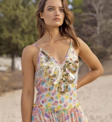 Vestido largo INNIKA: color pastel - pechera decorada - detalles florales - tirantes finos - Miss June Paris - 3