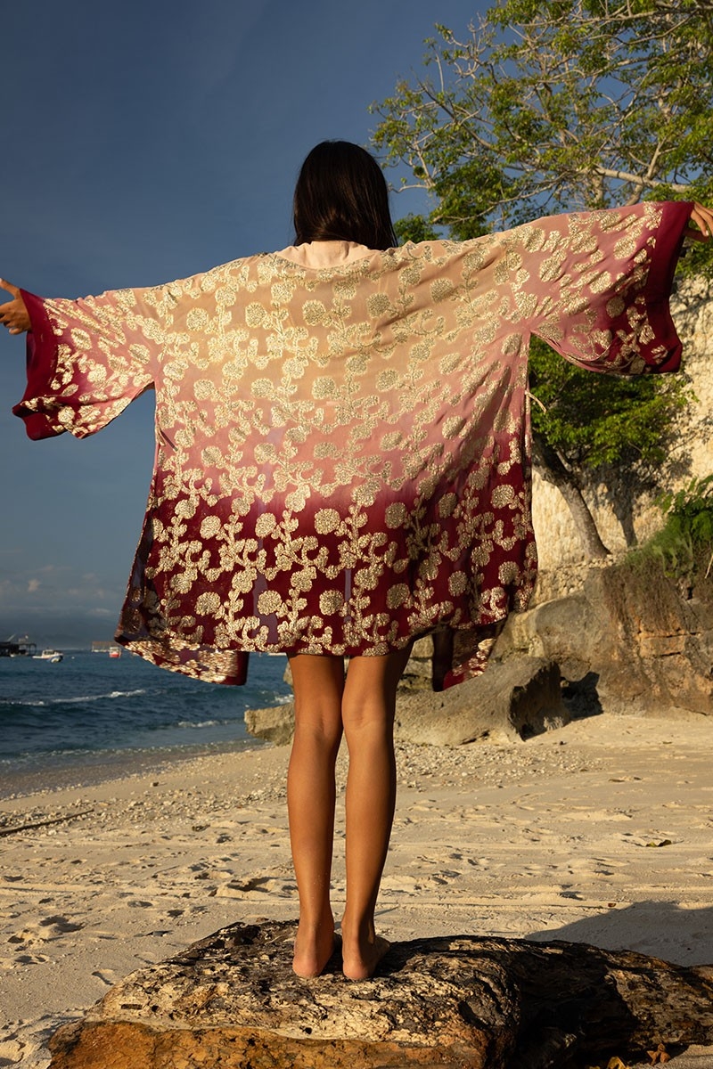 Quimono Curto Leny – pêssego/bordô – detalhes dourados – lurex – boêmio – Miss June Paris – 4
