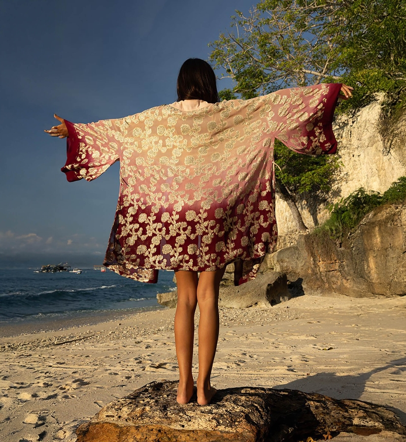 Short Kimono Leny – peach/burgundy – golden details – lurex – bohemian – Miss June Paris – 4