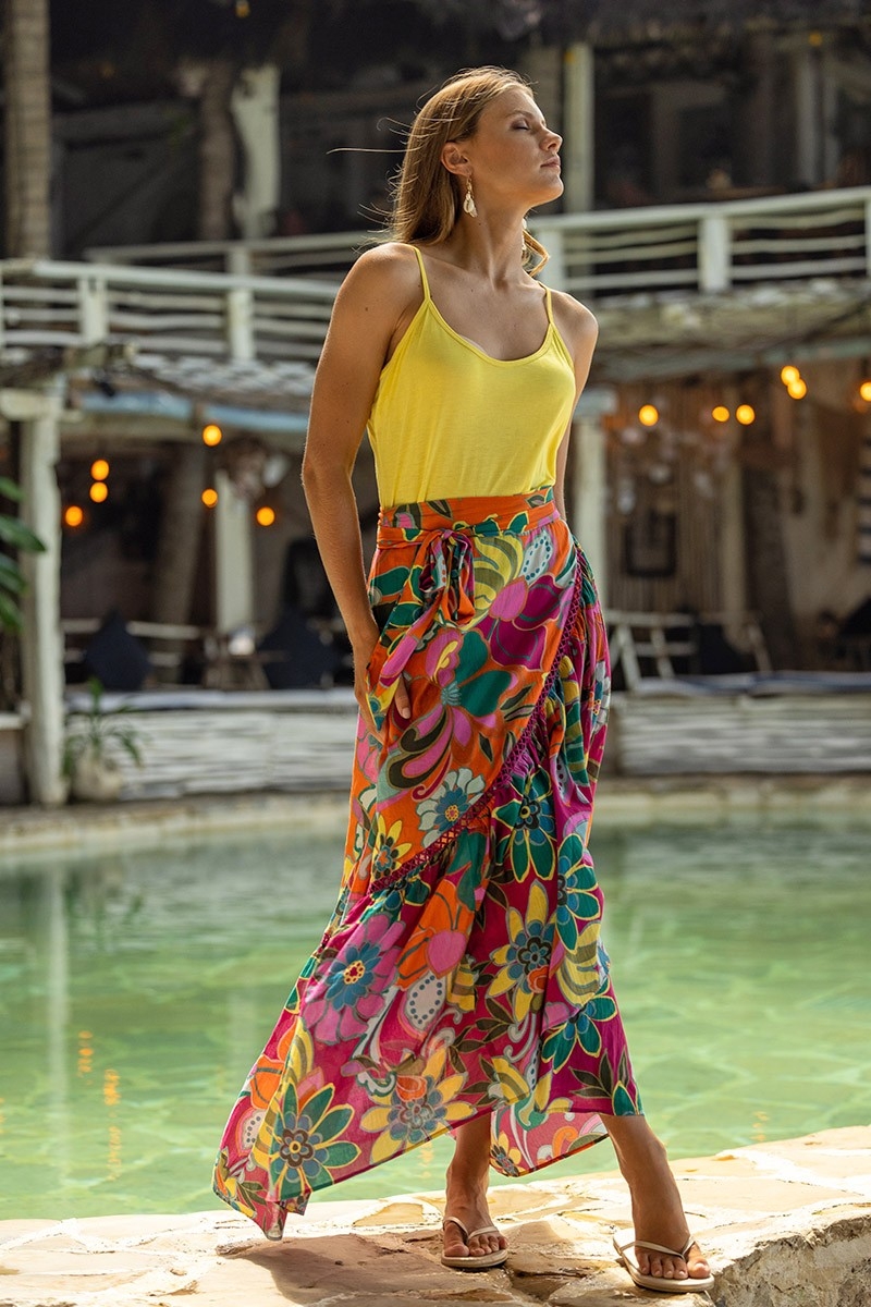 Falda Larga Mimi – multicolor – estampado floral – asimétrica – bohemia – Miss June Paris – 2