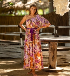 Vestido Longo Tiffany – malva/roxo – estampa boêmia – um ombro descoberto – cinto a condizer – Miss June Paris – 1