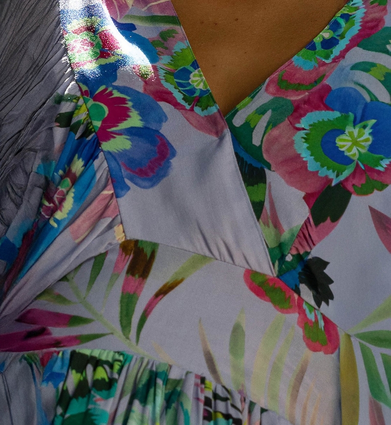 Vestido Curto Falone – lilás pastel – estampa floral – mangas compridas – decote em V – Miss June Paris – 7