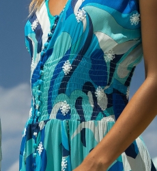 Vestido Longo Scarlett – azul/branco – estampa boêmia – decote em V – cinto franzido – Miss June Paris – 6