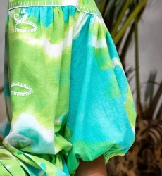 Short Dress Victoria – green/aqua – short sleeves – tie & dye pattern – matching belt – bohemian – Miss June Paris – 7