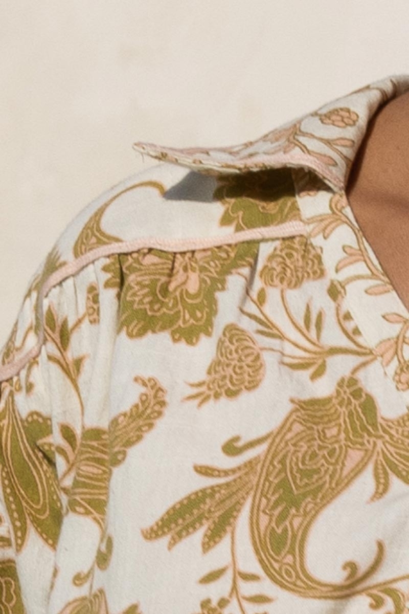 Blouse Demi - ecru - khaki paisley print - V-neckline - tied under the bust - short sleeves - Miss June Paris - 6