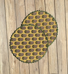 Conjunto de individuais Blazing Yellow (Conjunto de 2) – redondos – 100% algodão – Jardim Botânico – Miss June Paris – 4