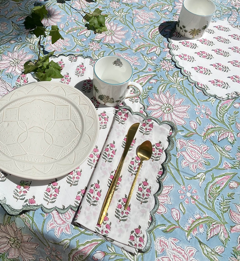 Blazing White Placemat Set (Set of 2) – round – 100% cotton – floral patterns – Jardin Botanique – Miss June Paris – 3